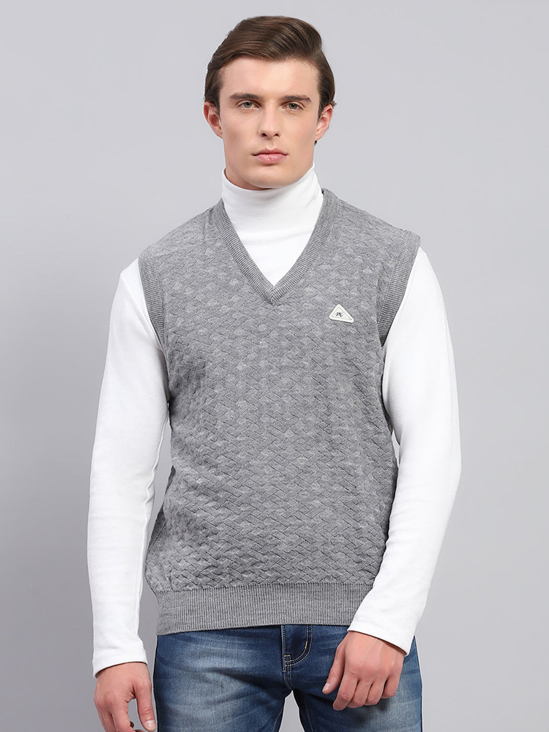 Men Grey Self Design V Neck Sleeveless Sweater