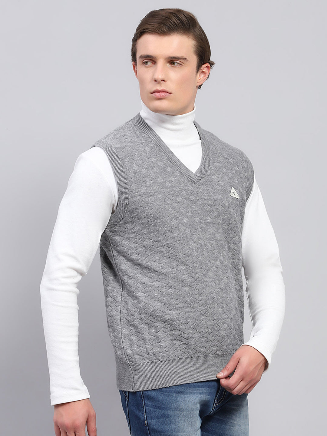 Men Grey Self Design V Neck Sleeveless Sweater