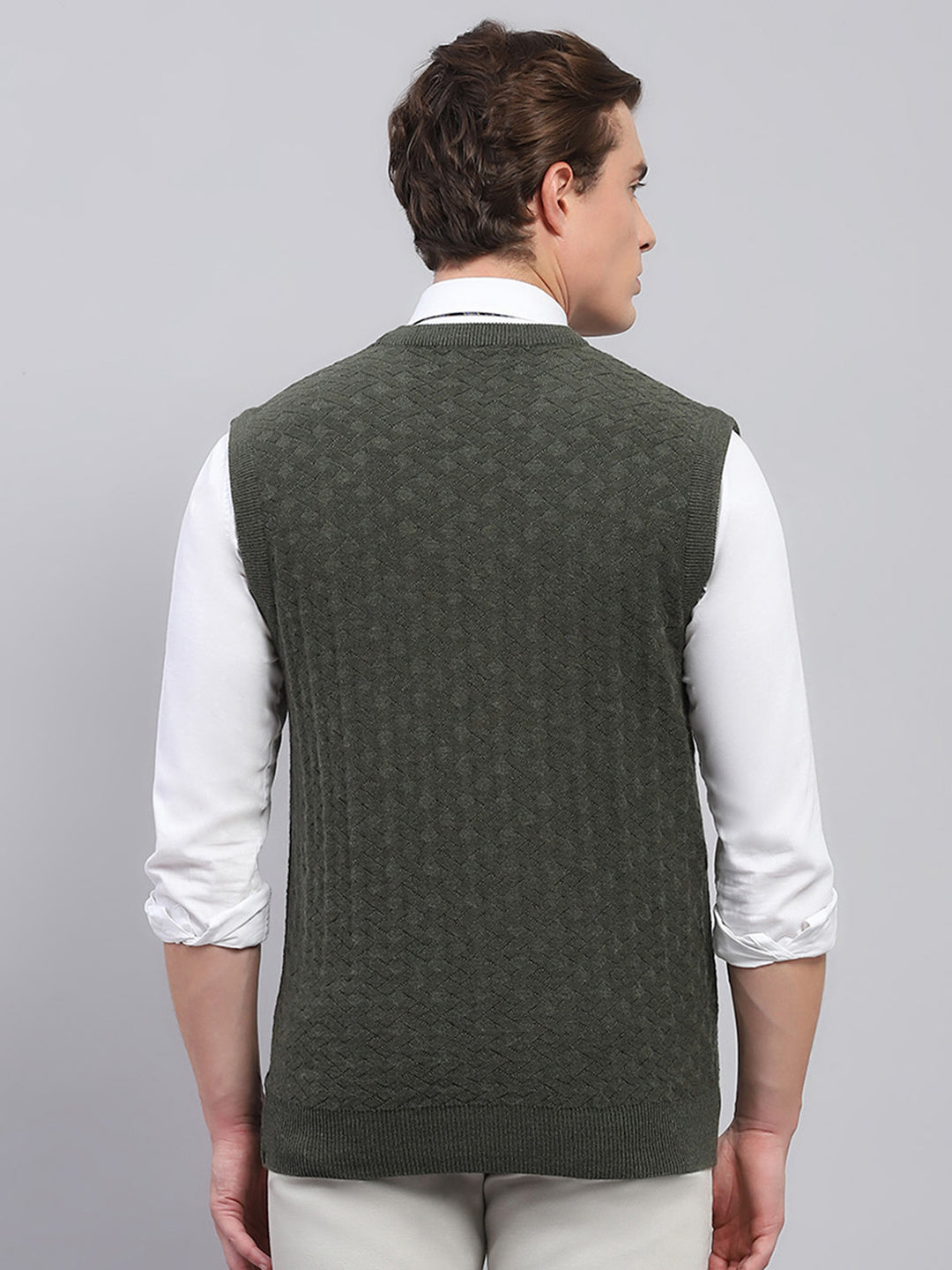 Men Green Self Design V Neck Sleeveless Sweater