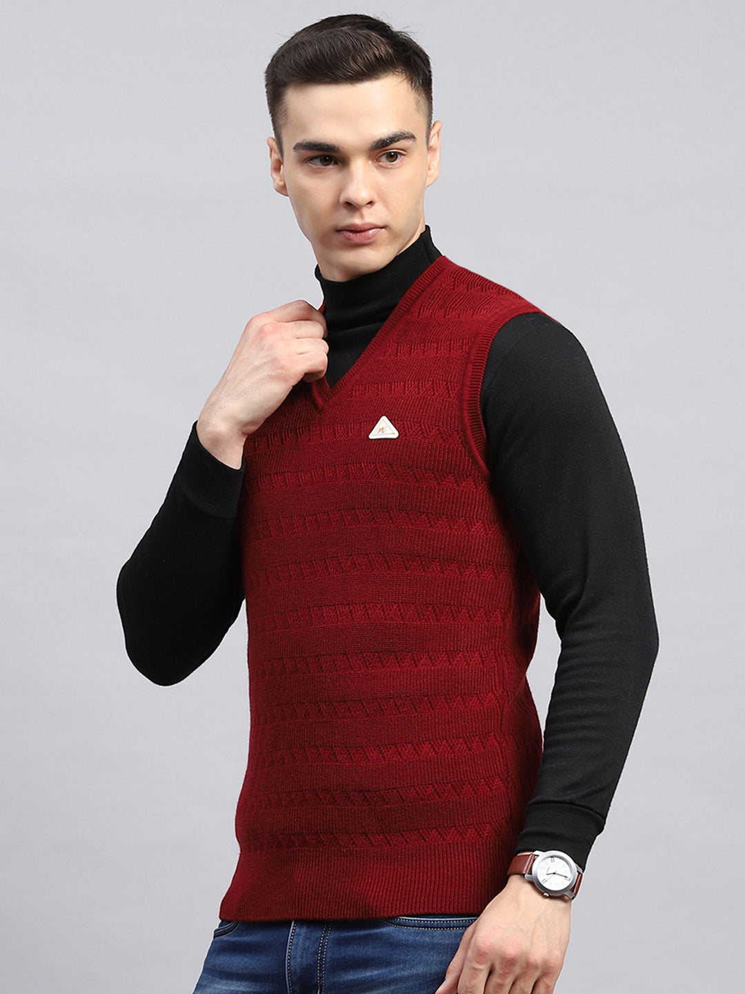 Men Maroon Self Design V Neck Sleeveless Sweater