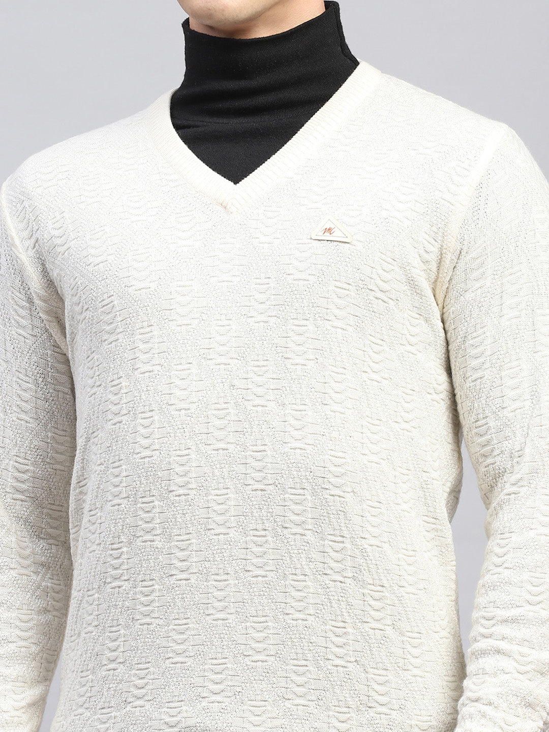 Men Off White Self Design V Neck Full Sleeve Pullover