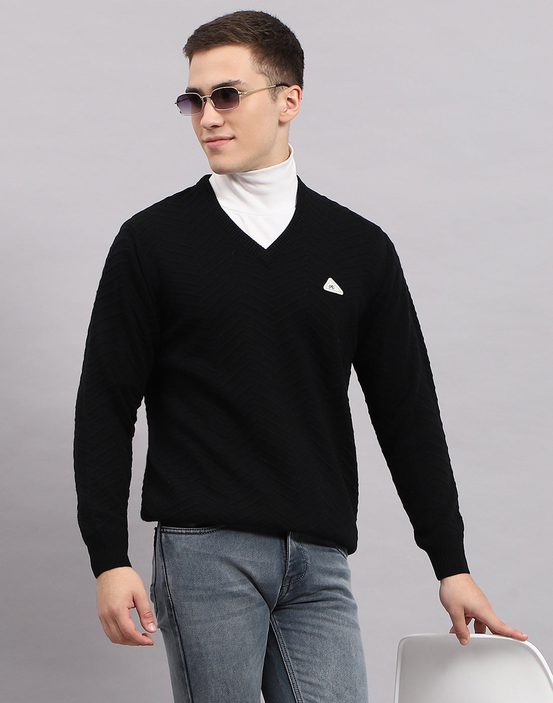 Men Black Self Design V Neck Full Sleeve Pullover