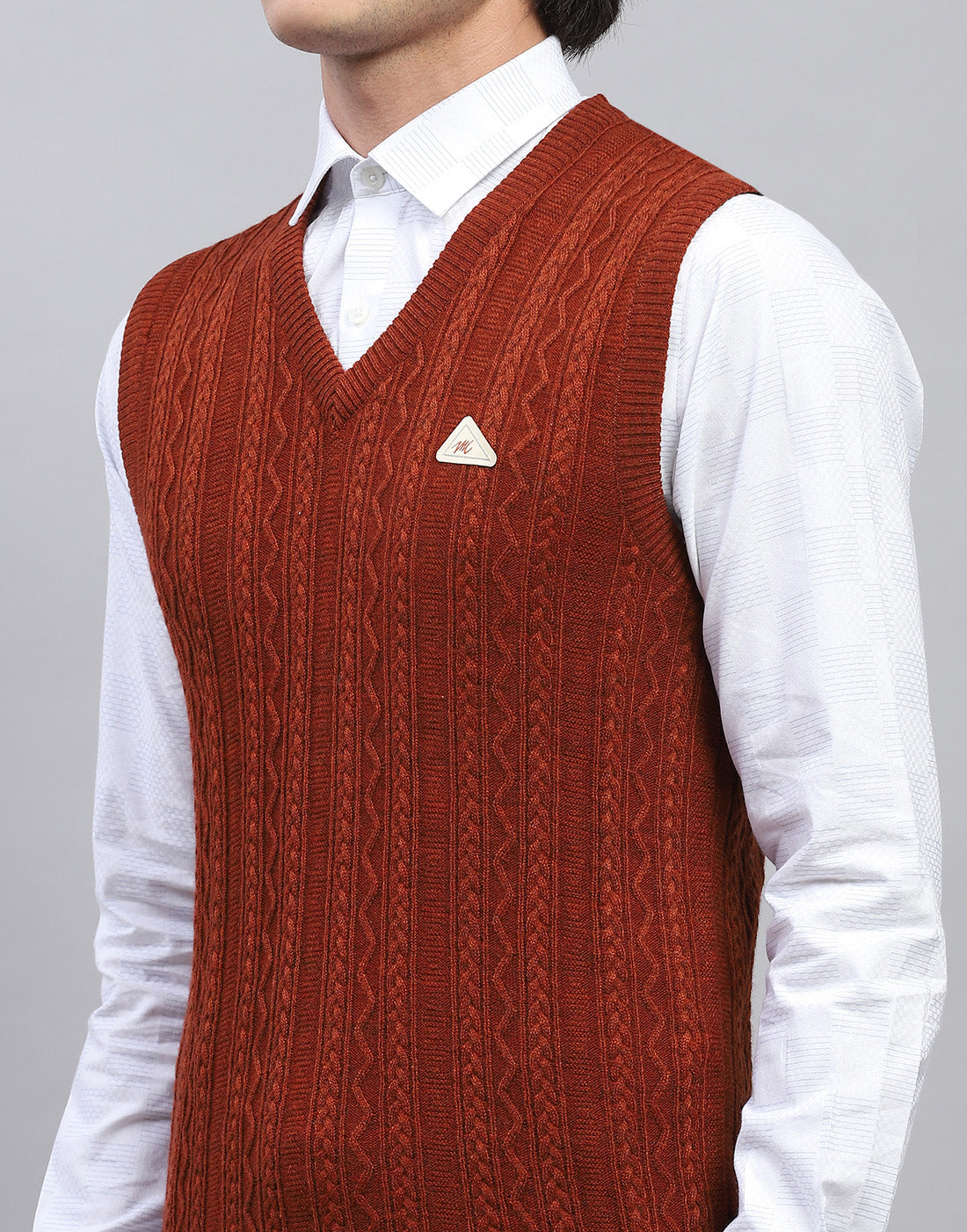 Men Rust Self Design V Neck Sleeveless Sweater