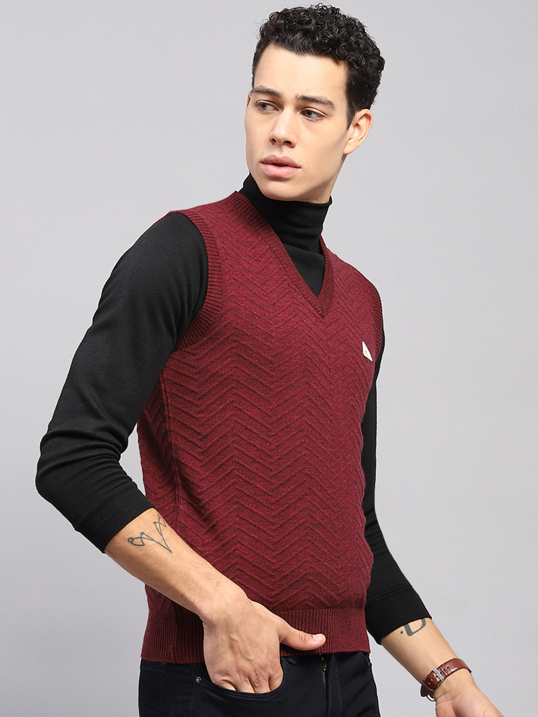 Men Maroon Self Design V Neck Sleeveless Sweater