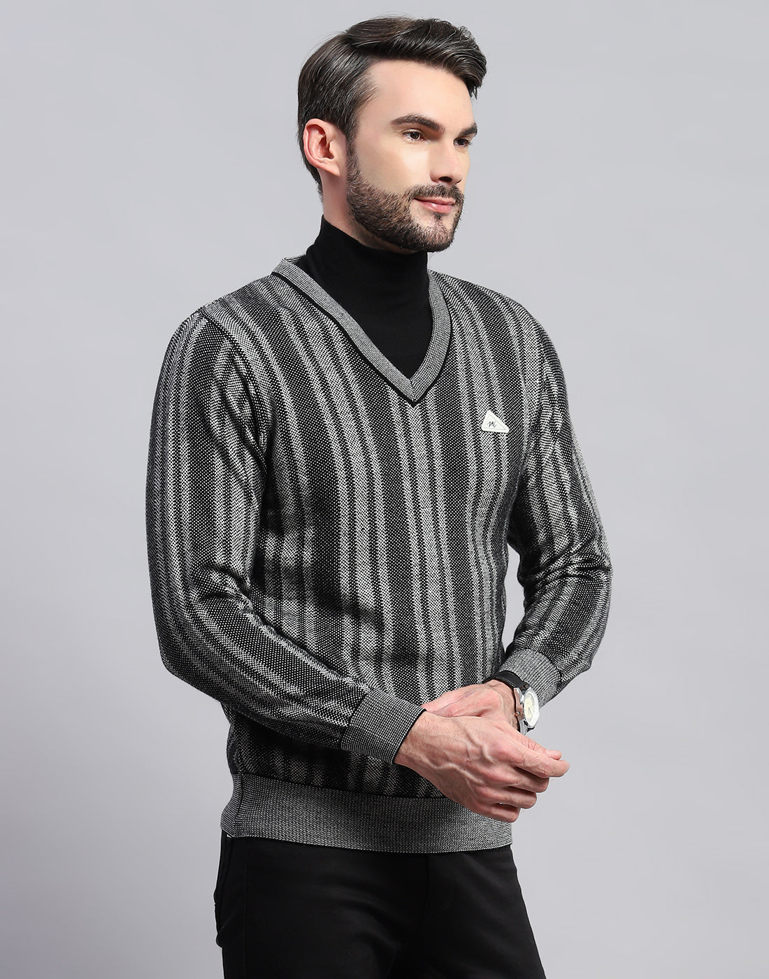 Men Black Stripe V Neck Full Sleeve Pullover