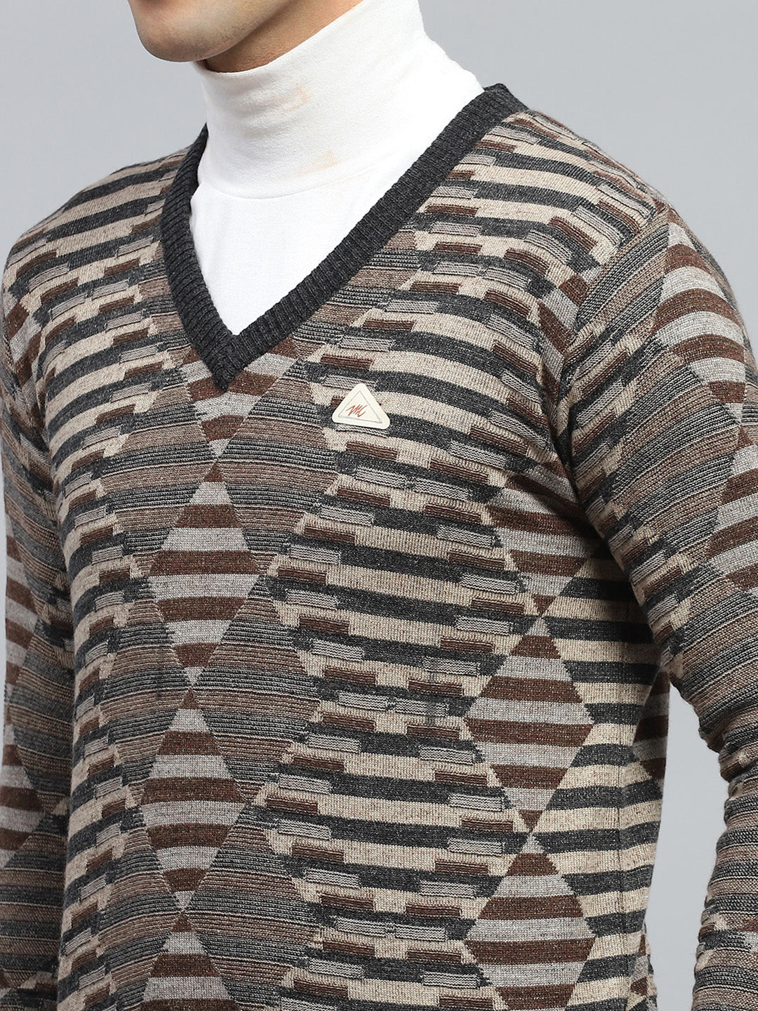 Men Olive Stripe V Neck Full Sleeve Pullover