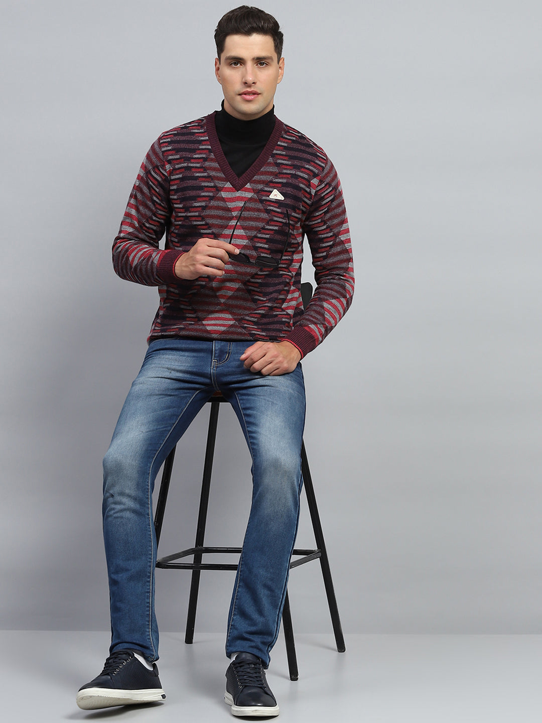 Men Maroon Stripe V Neck Full Sleeve Pullover