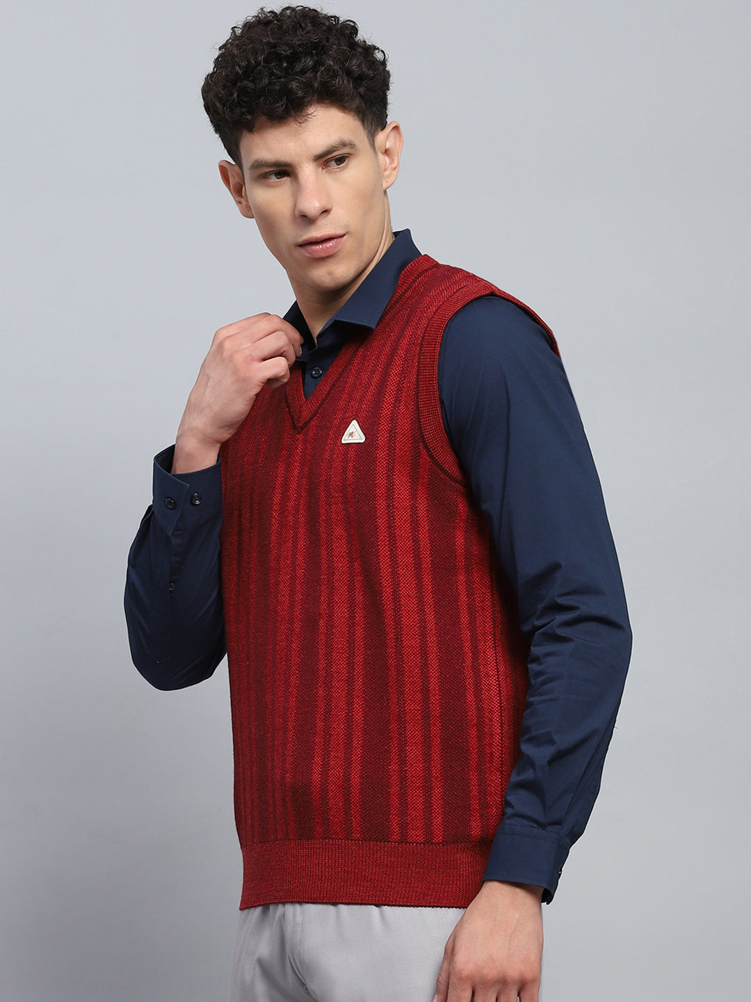 Men Maroon Self Design V Neck Sleeveless Sweater