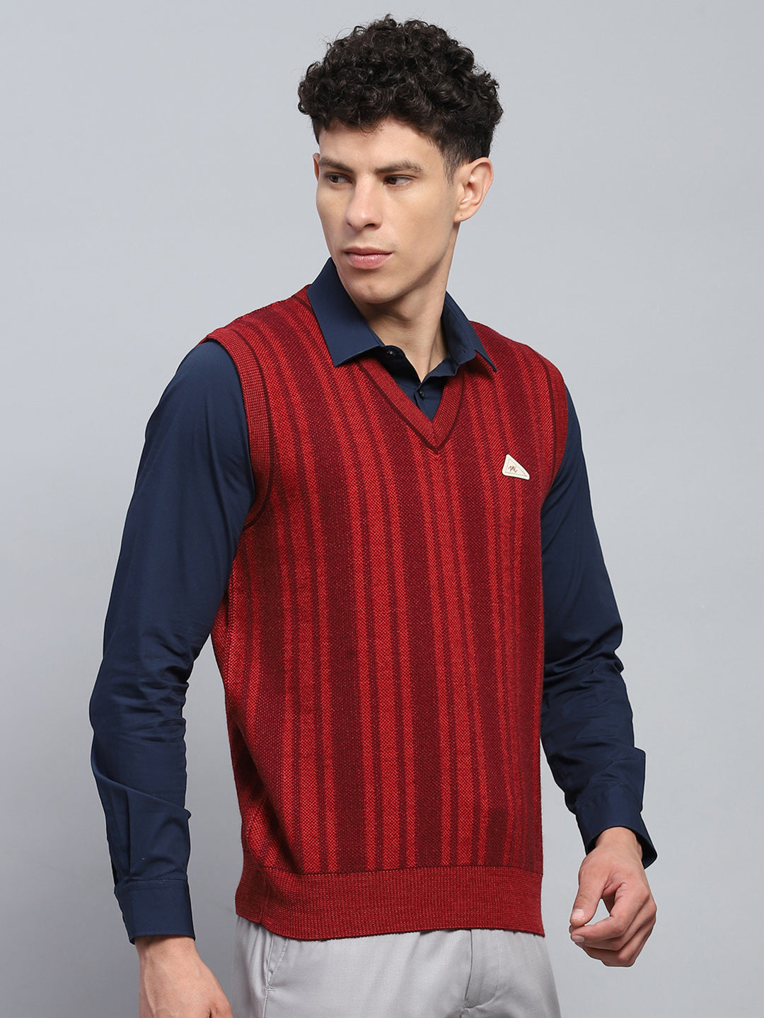 Men Maroon Self Design V Neck Sleeveless Sweater