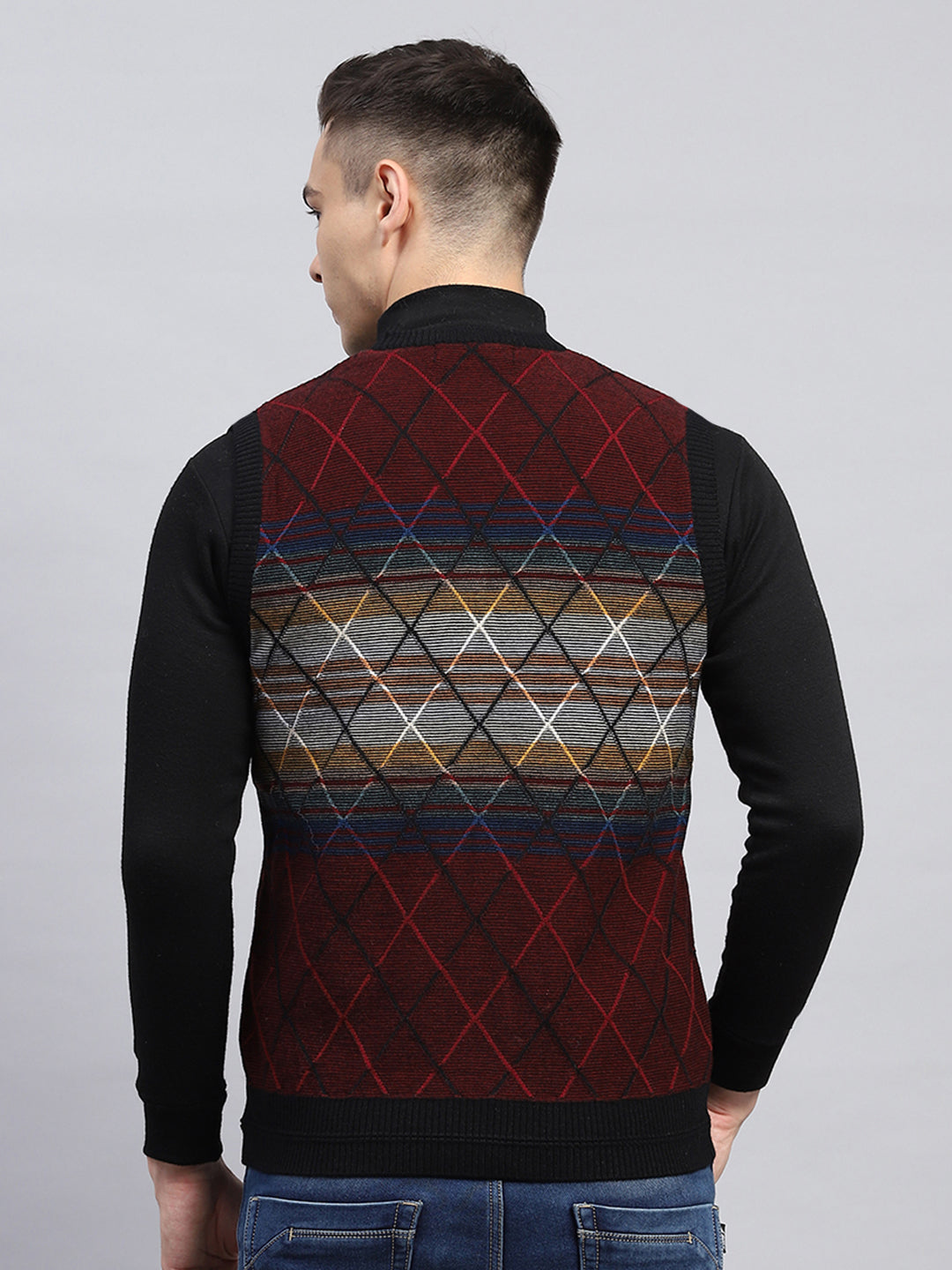 Men Maroon Self Design V Neck Sleeveless Sweater