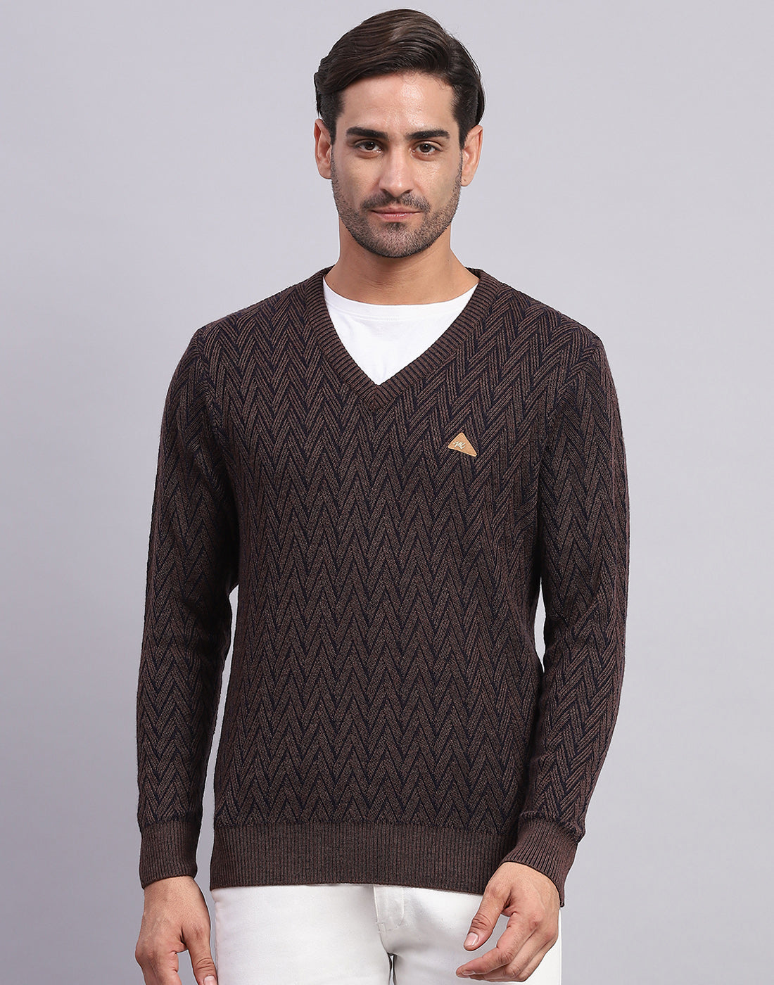 Men Brown Solid V Neck Full Sleeve Pullover