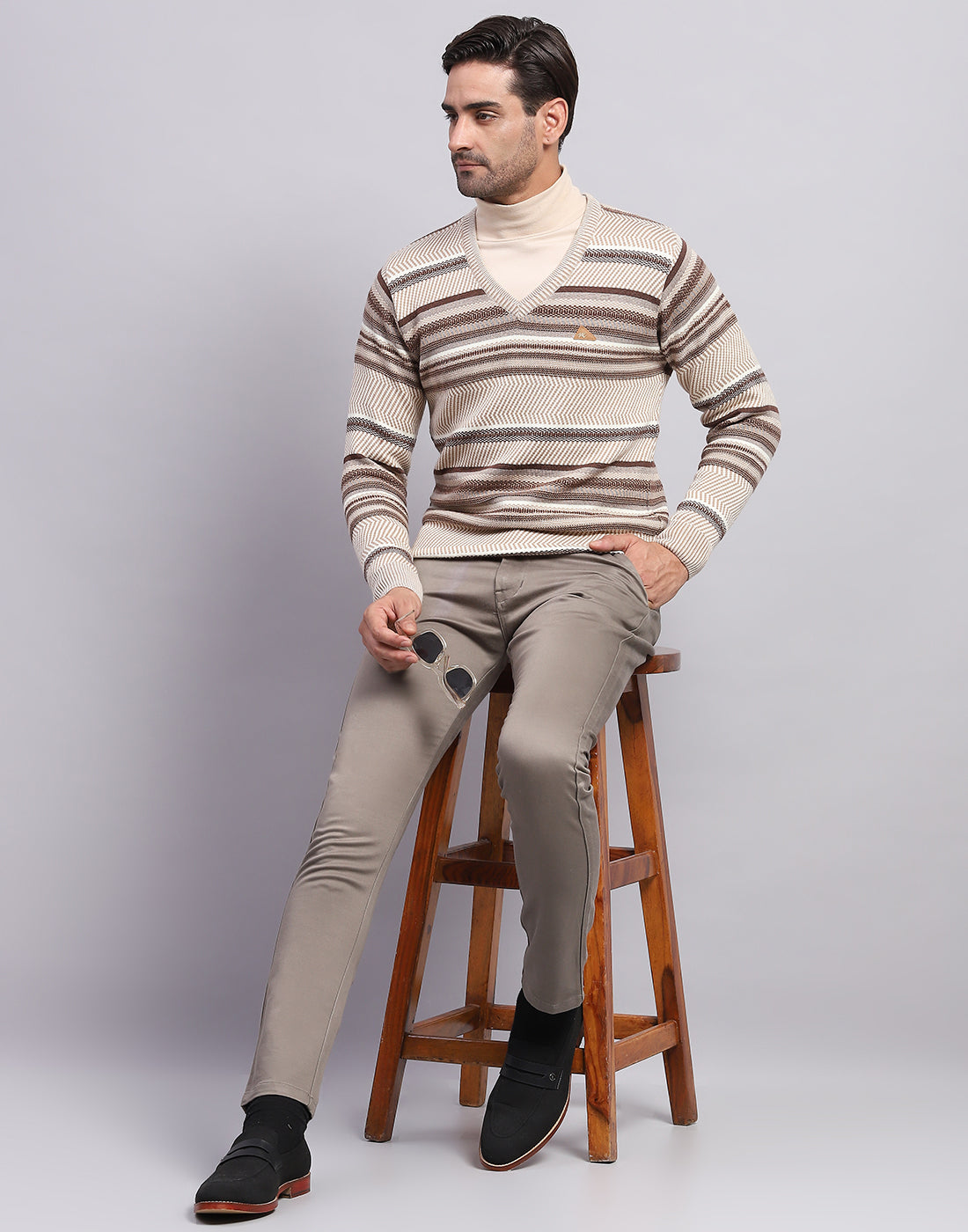 Men Beige Self Design V Neck Full Sleeve Pullover