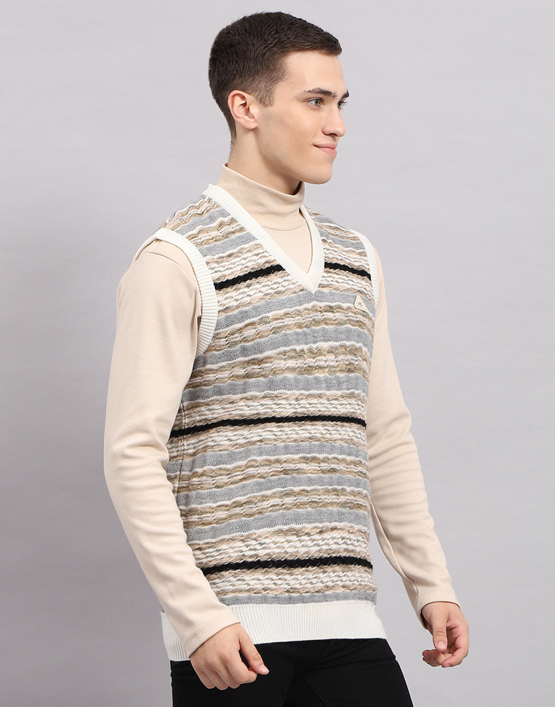 Men Multicolor Stripe V Neck Sleeveless Sweater