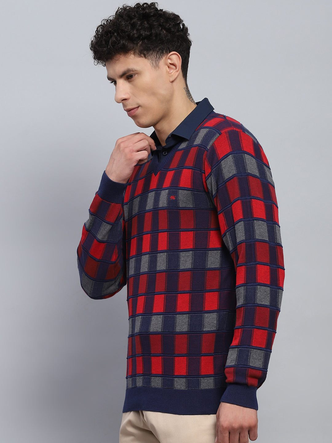 Men Blue Check V Neck Full Sleeve Pullover