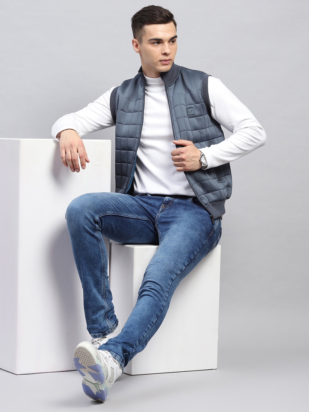 Men Grey Self Design Mock Neck Sleeveless Jacket