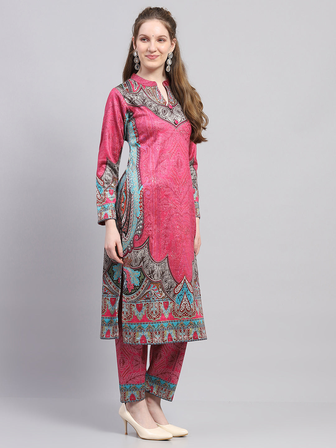 Women Pink Printed Round Neck Full Sleeve Kurti Set for Winter