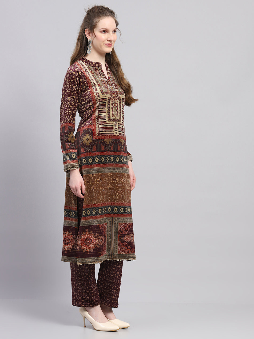 Women Maroon Printed Round Neck Full Sleeve Kurti Set for Winter