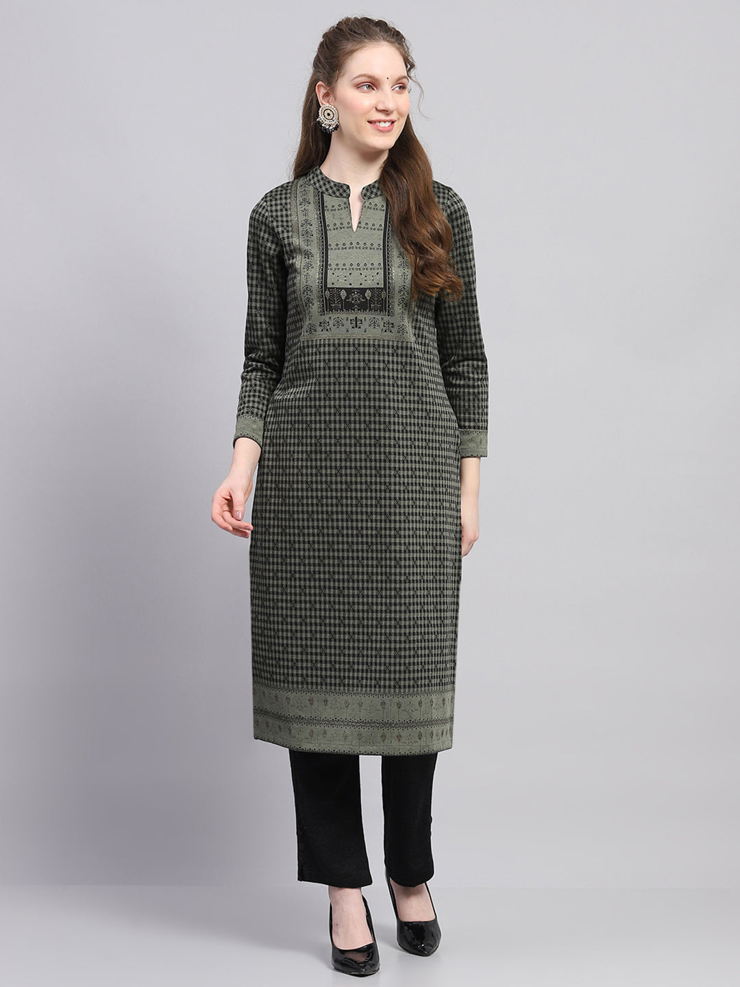 Women Green Printed Round Neck Full Sleeve Winter Kurti