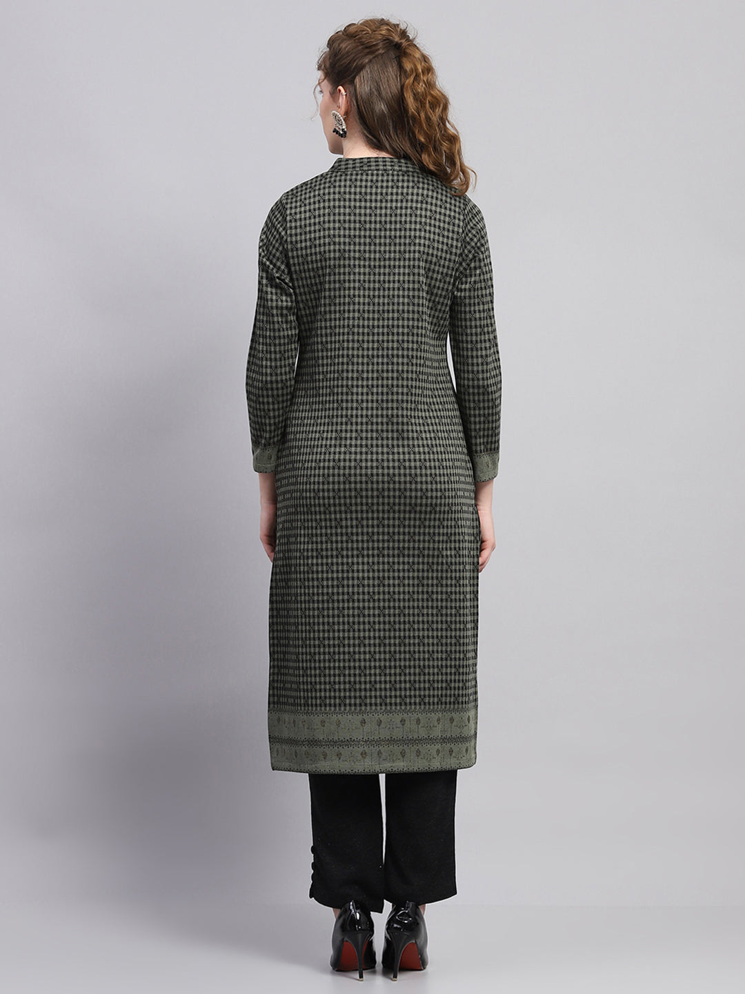 Women Green Printed Round Neck Full Sleeve Winter Kurti