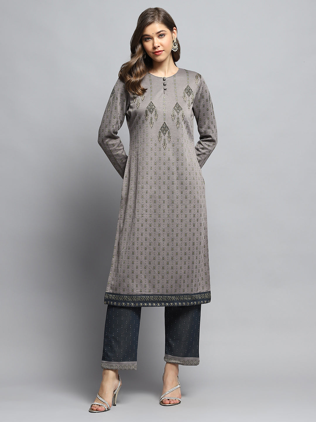 Women Green Self Design Round Neck Full Sleeve Kurti Set