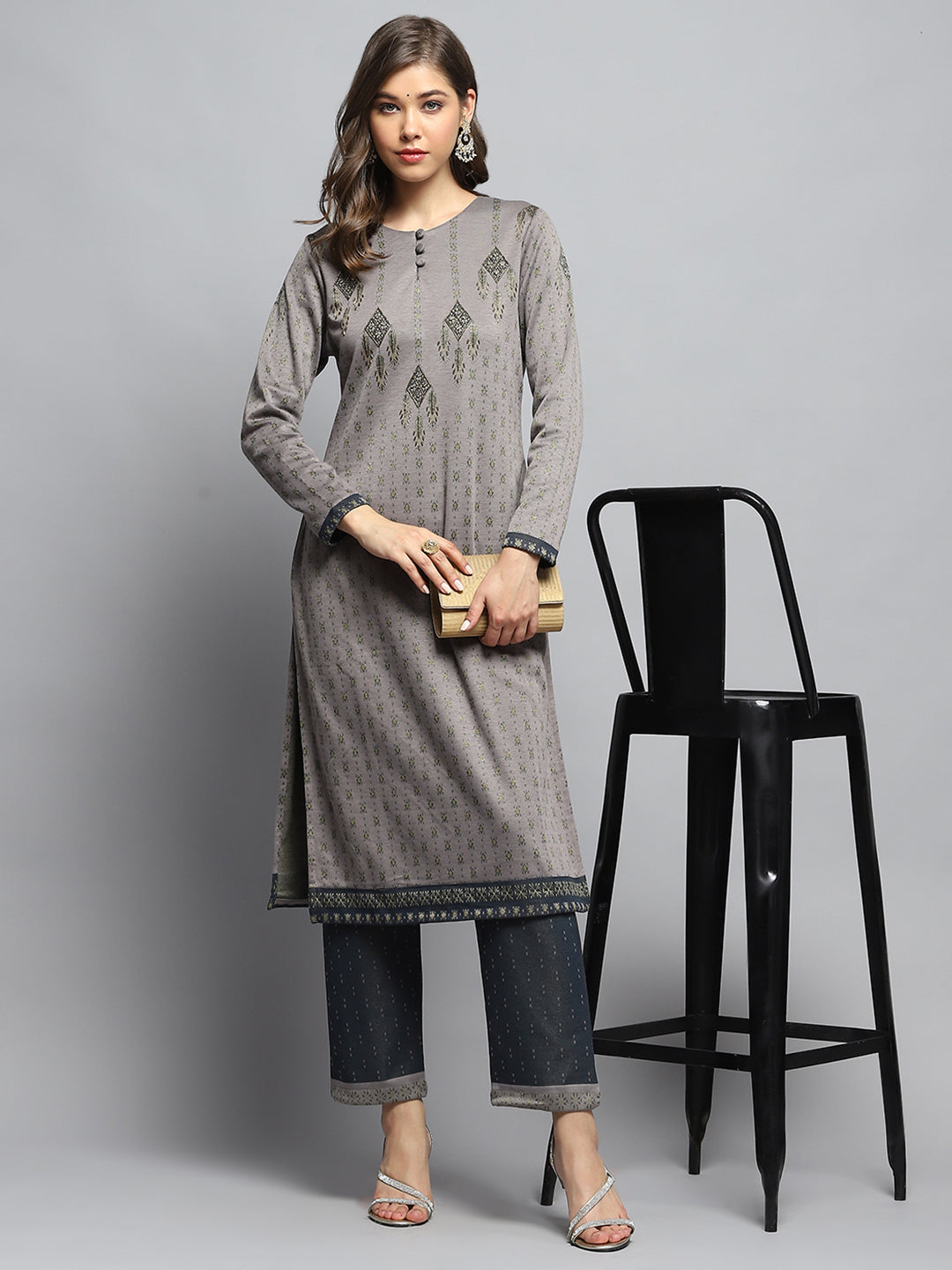 Women Green Self Design Round Neck Full Sleeve Kurti Set