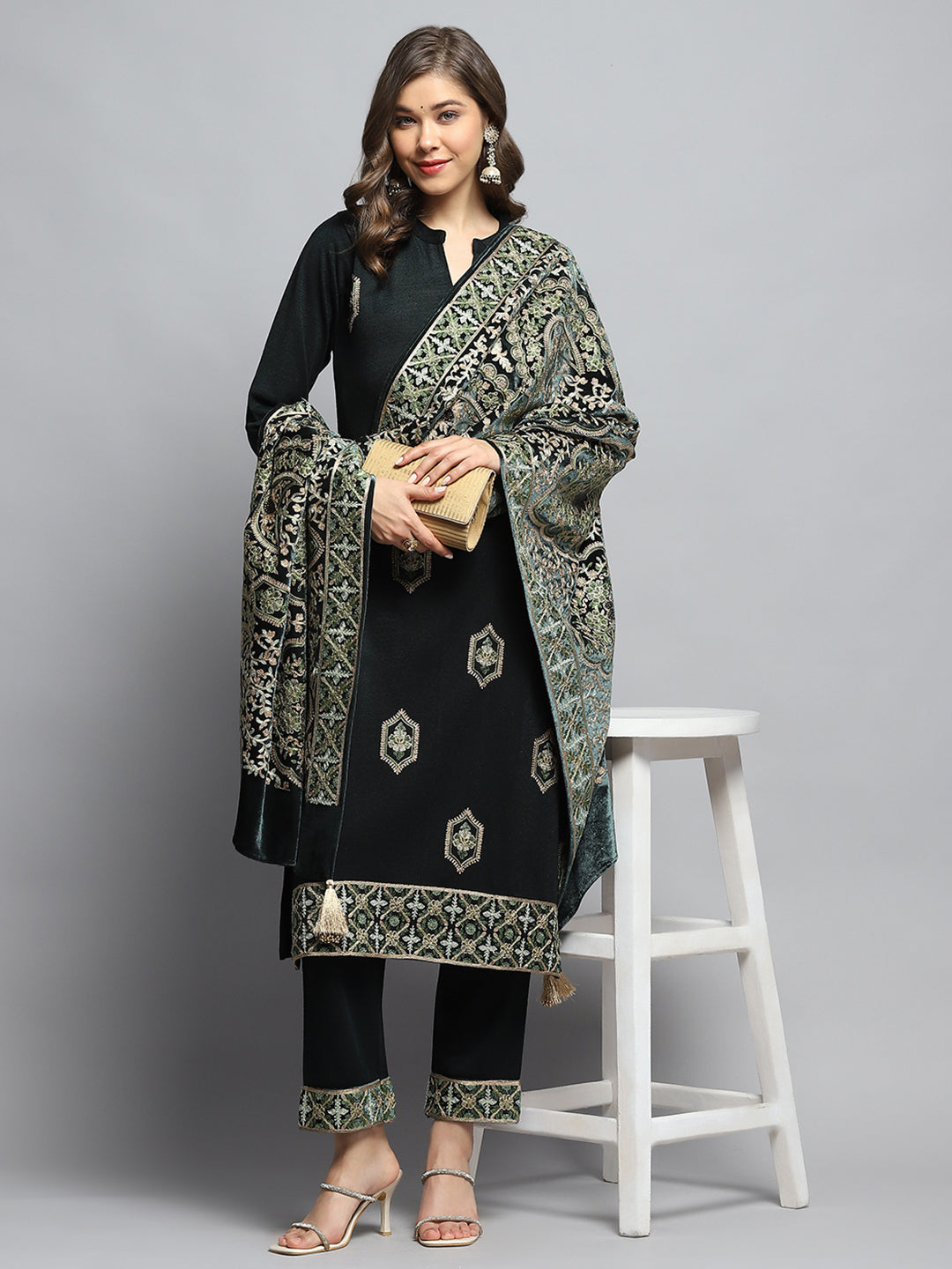 Women Green Self Design Round Neck Full Sleeve Kurti Set & Stole