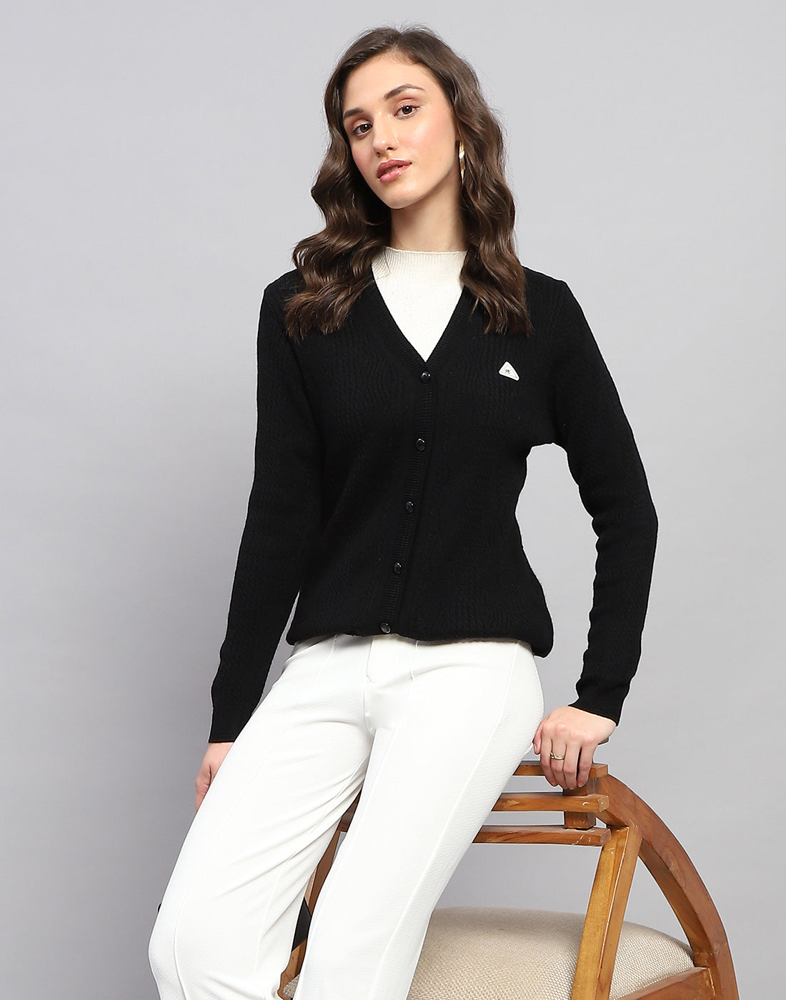 Women Black Self Design V Neck Full Sleeve Cardigan