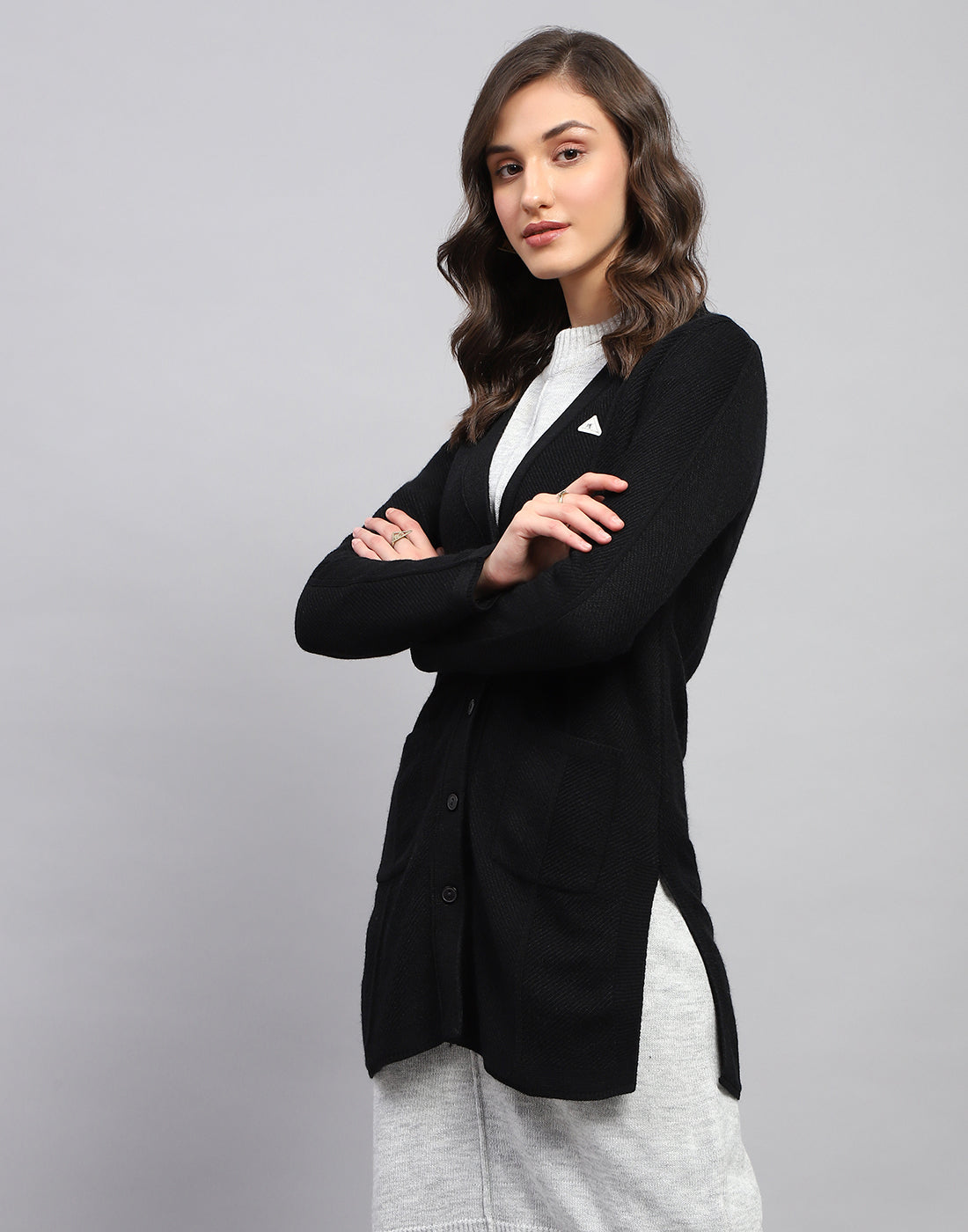 Women Black Self Design V Neck Full Sleeve Cardigan