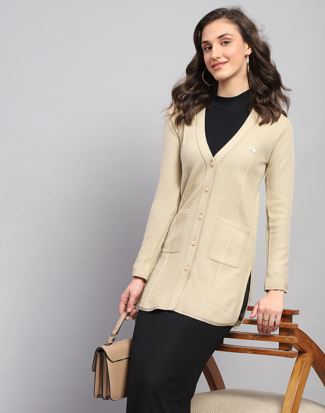 Women Beige Self Design V Neck Full Sleeve Cardigan