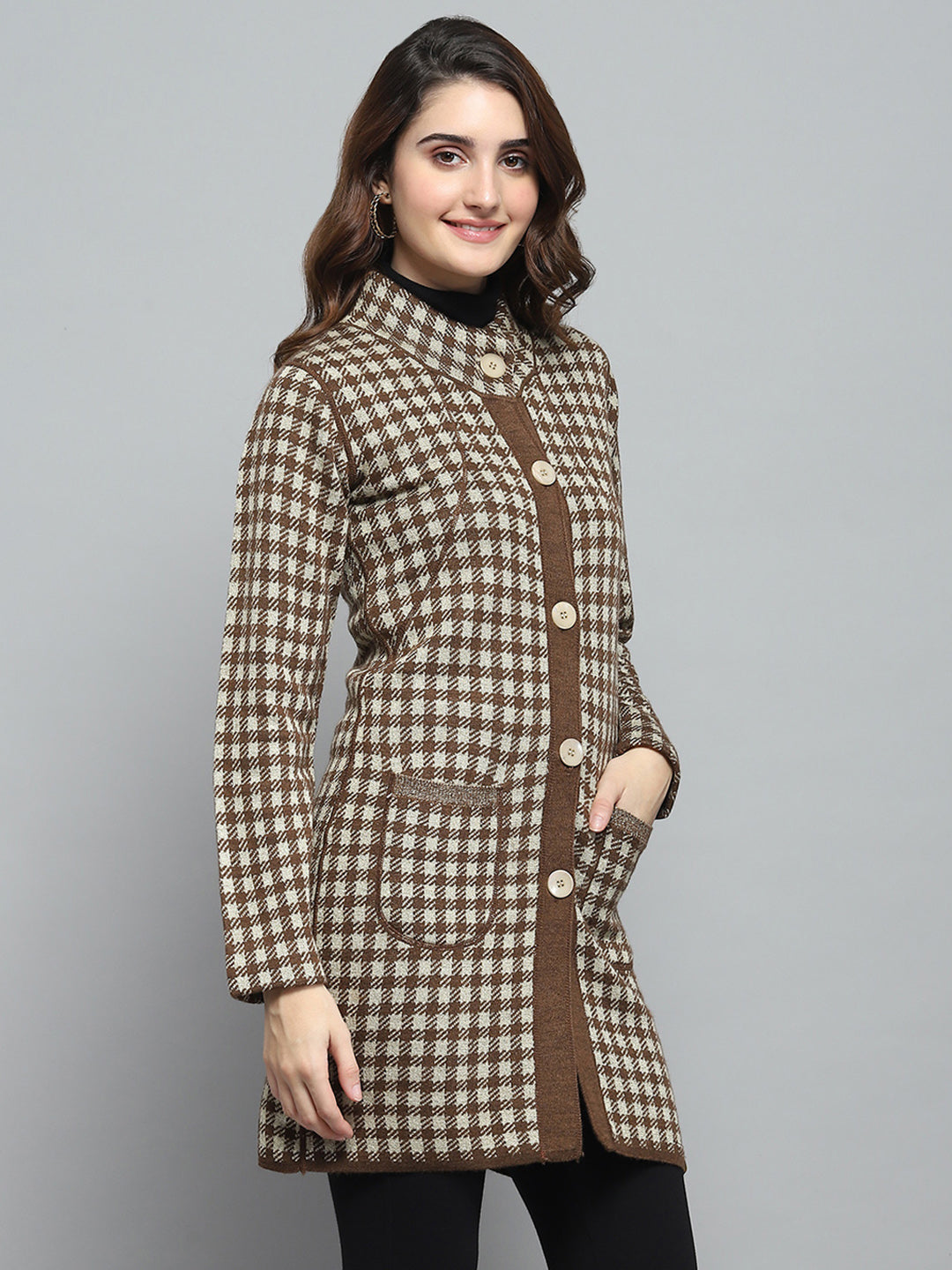 Women Brown Solid Round Neck Full Sleeve Knitted Coat