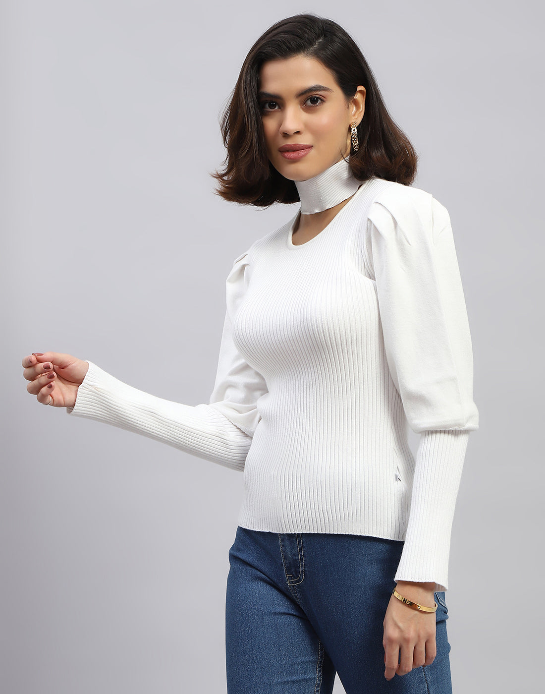 Women White Self Design Round Neck Full Sleeve Sceavy