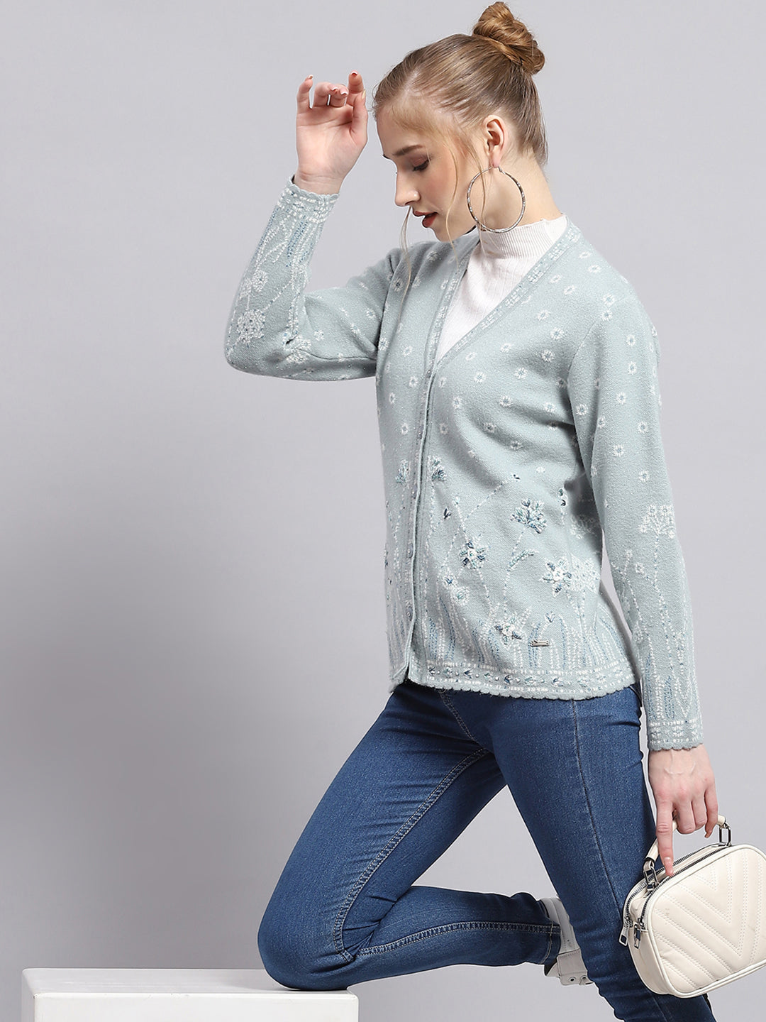 Women Blue Embroidered V Neck Full Sleeve Cardigan