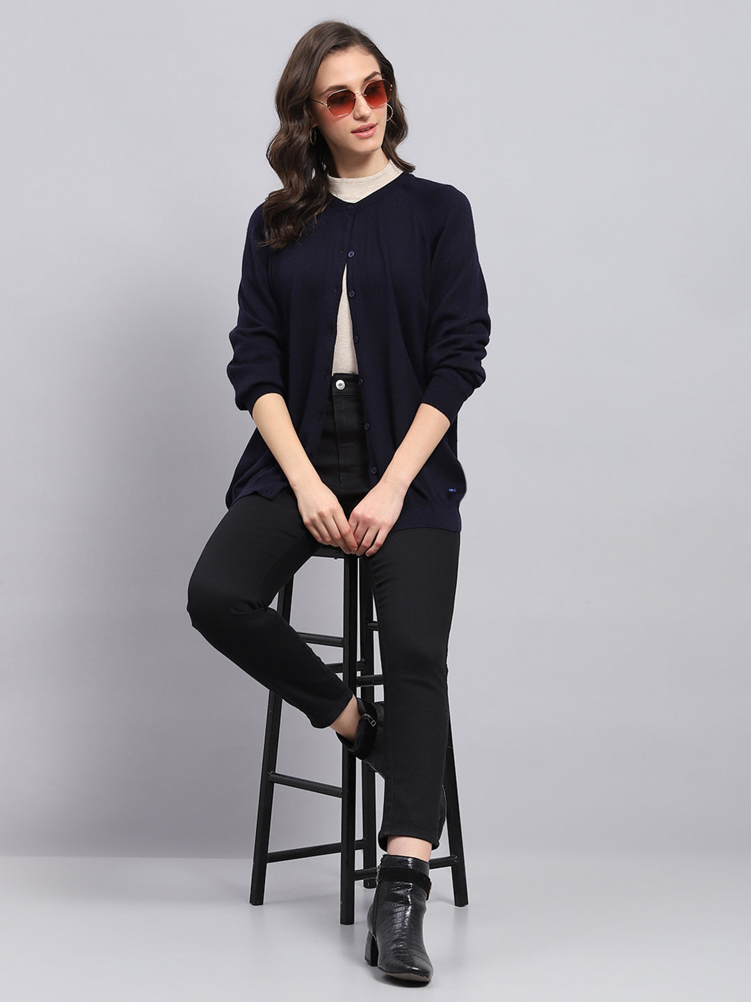 Women Navy Blue Solid Round Neck Full Sleeve Cardigan