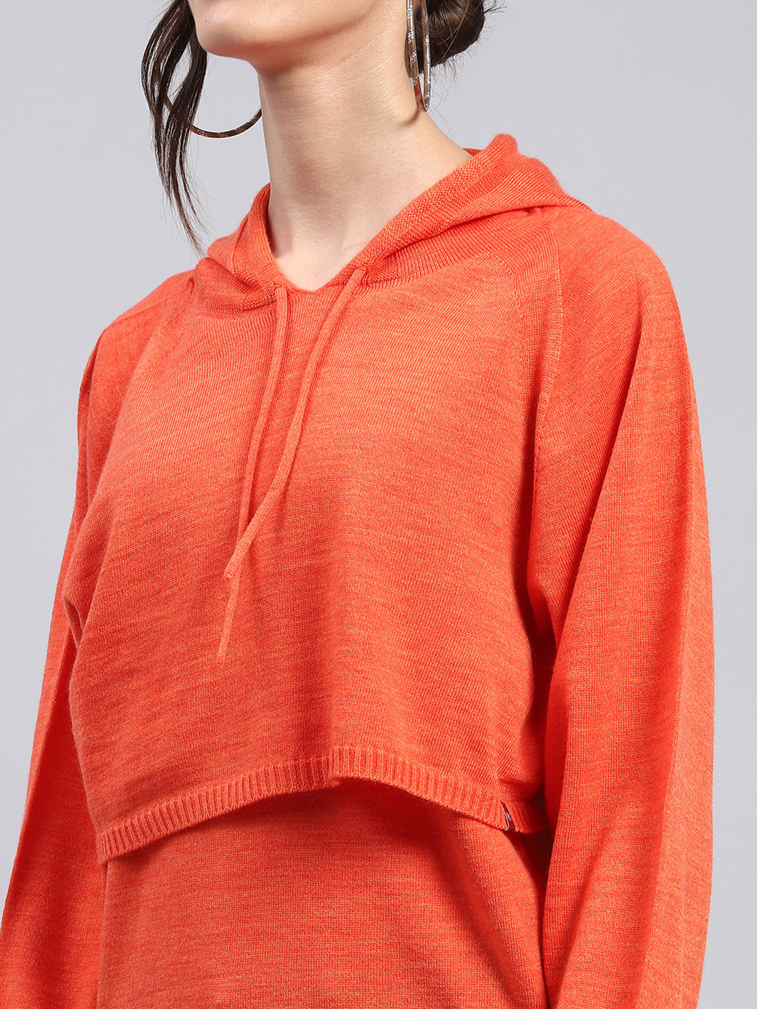 Women Rust Solid Hooded Full Sleeve Winter Tops