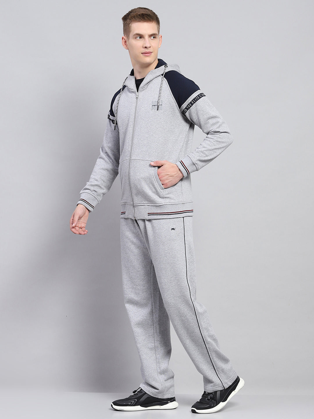 Men Grey Solid Hooded Full Sleeve Winter Tracksuit