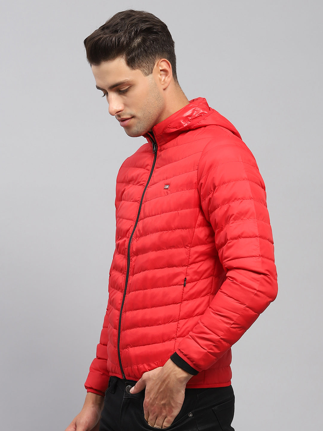 Men Red Solid Hooded Full Sleeve Jacket