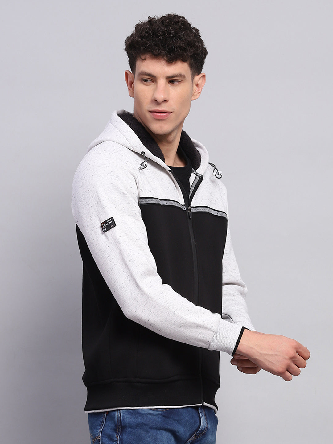 Men Black & White Solid Hooded Full Sleeve Sweatshirt