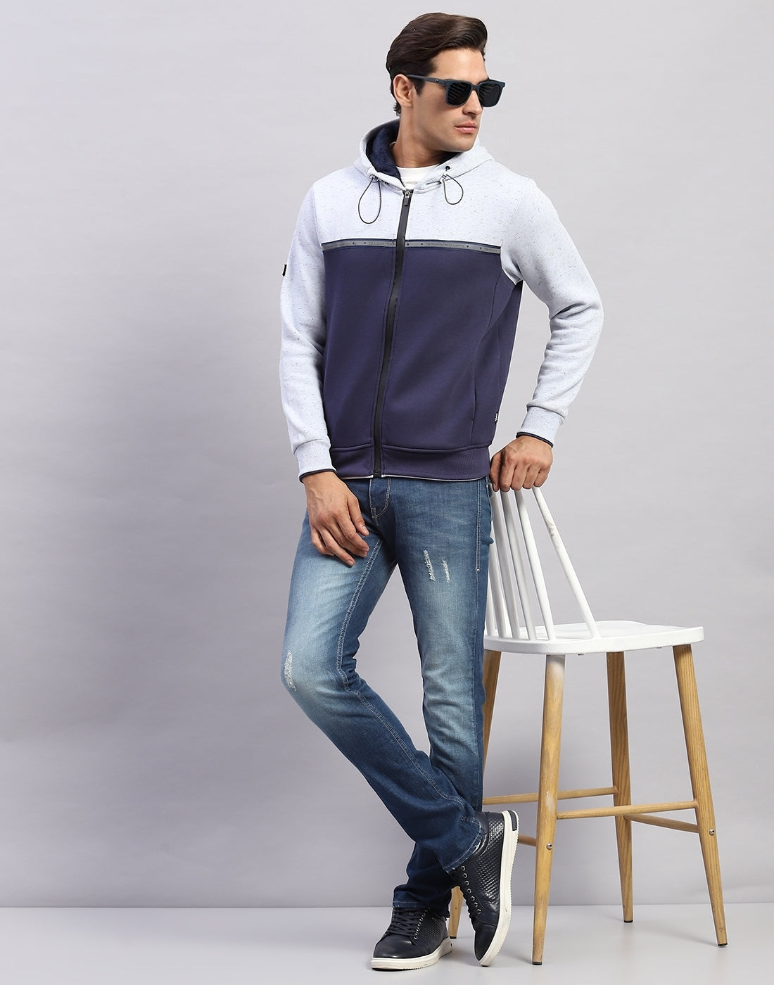 Men Blue Solid Hooded Full Sleeve Sweatshirt