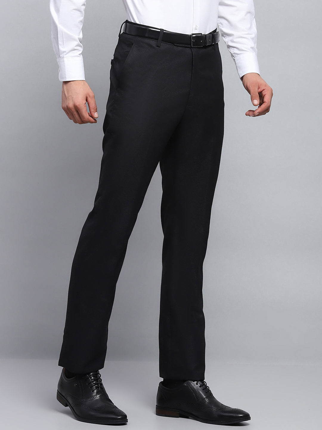 Men Black Solid Regular Fit Trouser