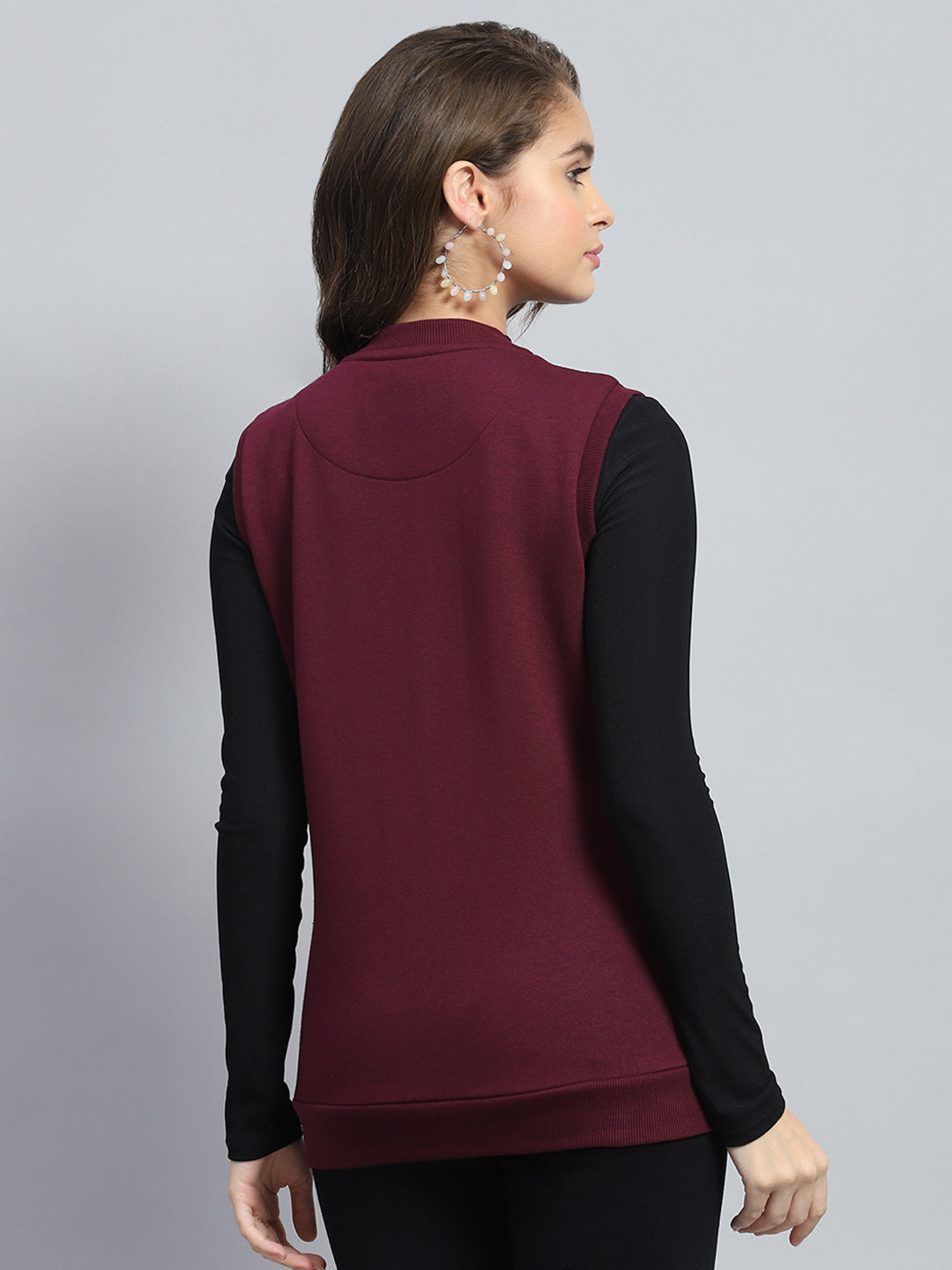 Women Maroon Solid Round Neck Sleeveless Sweatshirt