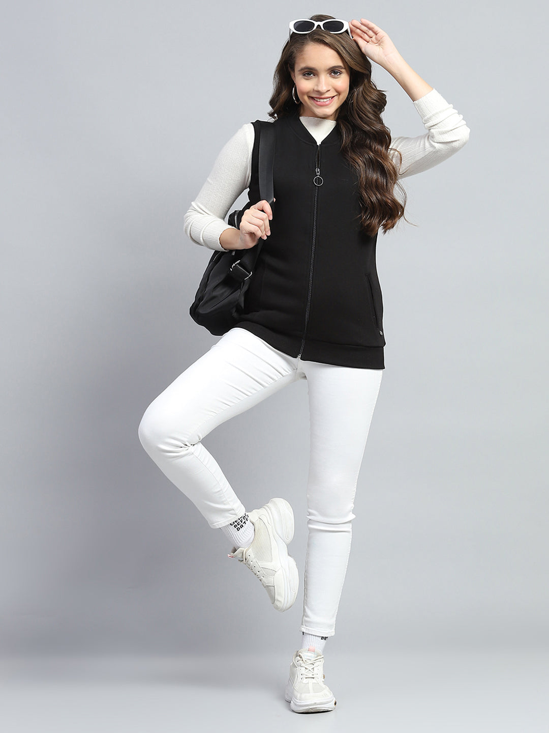 Women Black Solid Round Neck Sleeveless Sweatshirt