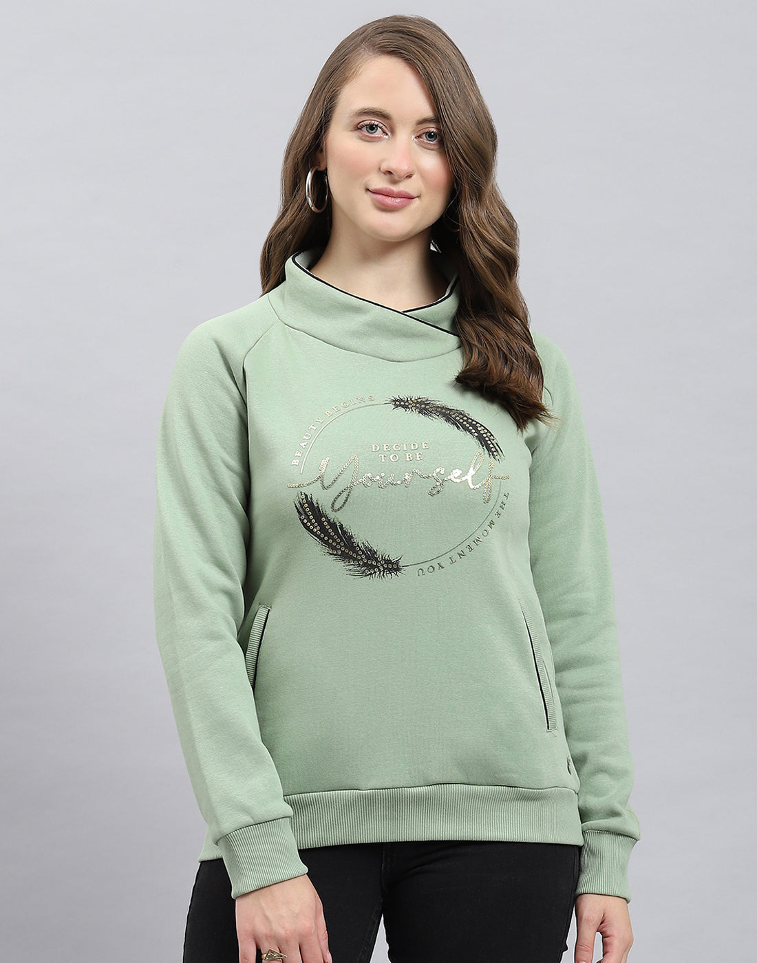 Women Olive Printed Round Neck Full Sleeve Sweatshirt