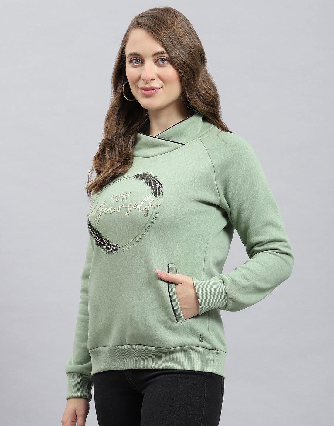 Women Olive Printed Round Neck Full Sleeve Sweatshirt