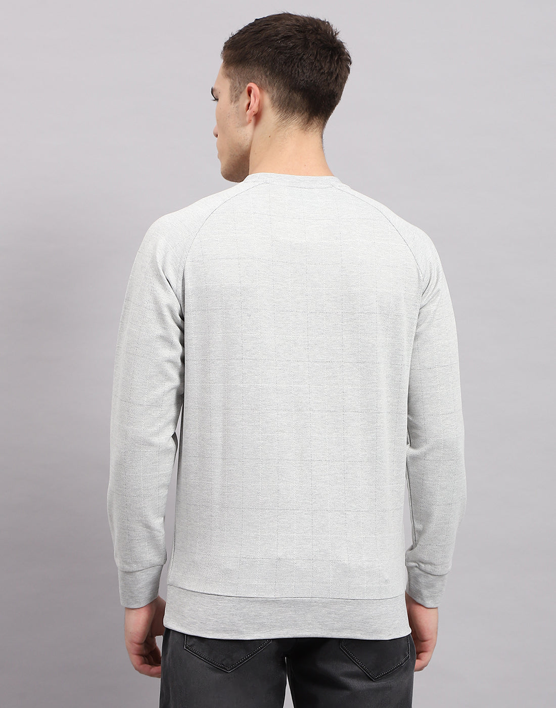 Men Grey Solid Round Neck Full Sleeve Sweatshirt