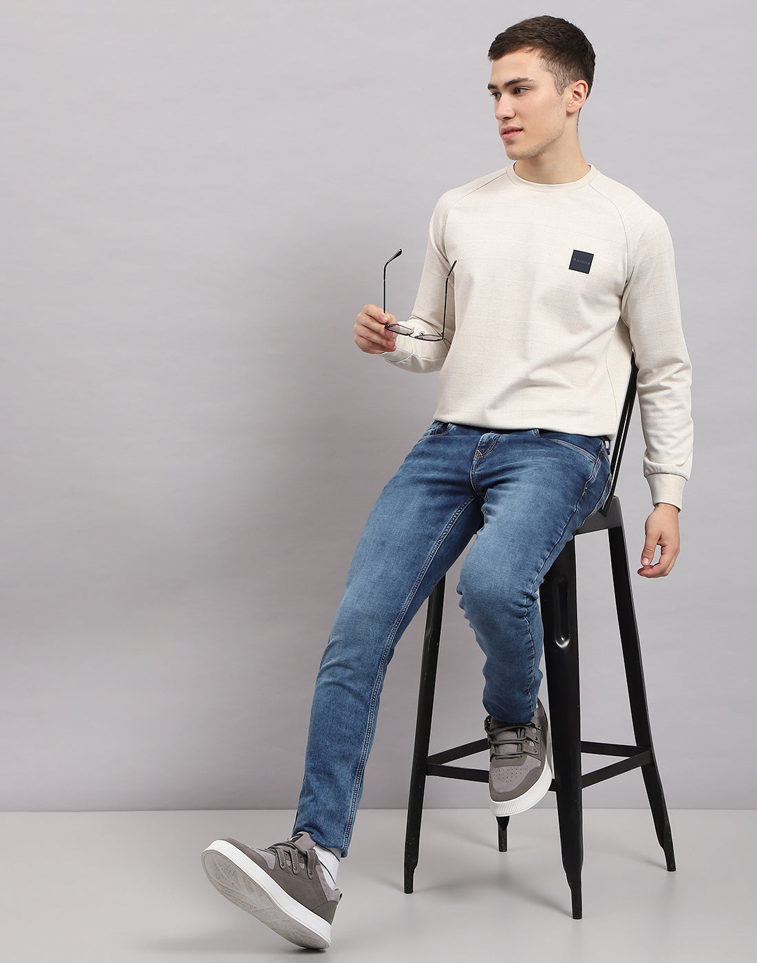 Men Beige Solid Round Neck Full Sleeve Sweatshirt