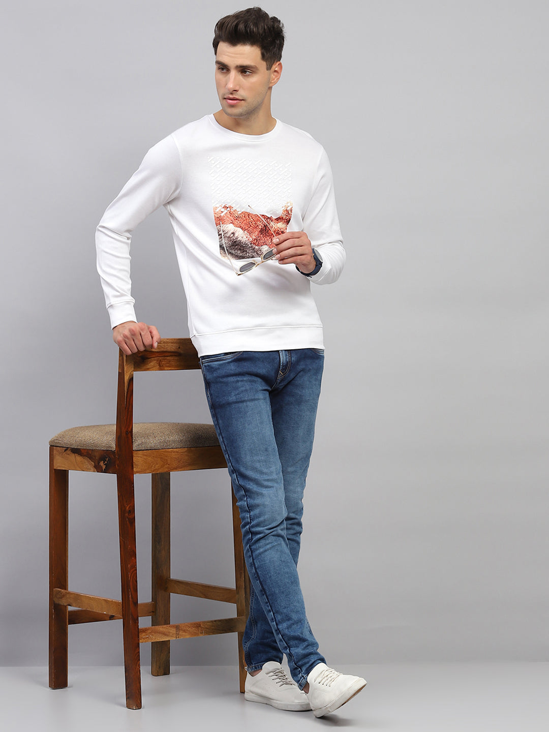 Men White Printed Round Neck Full Sleeve Sweatshirt