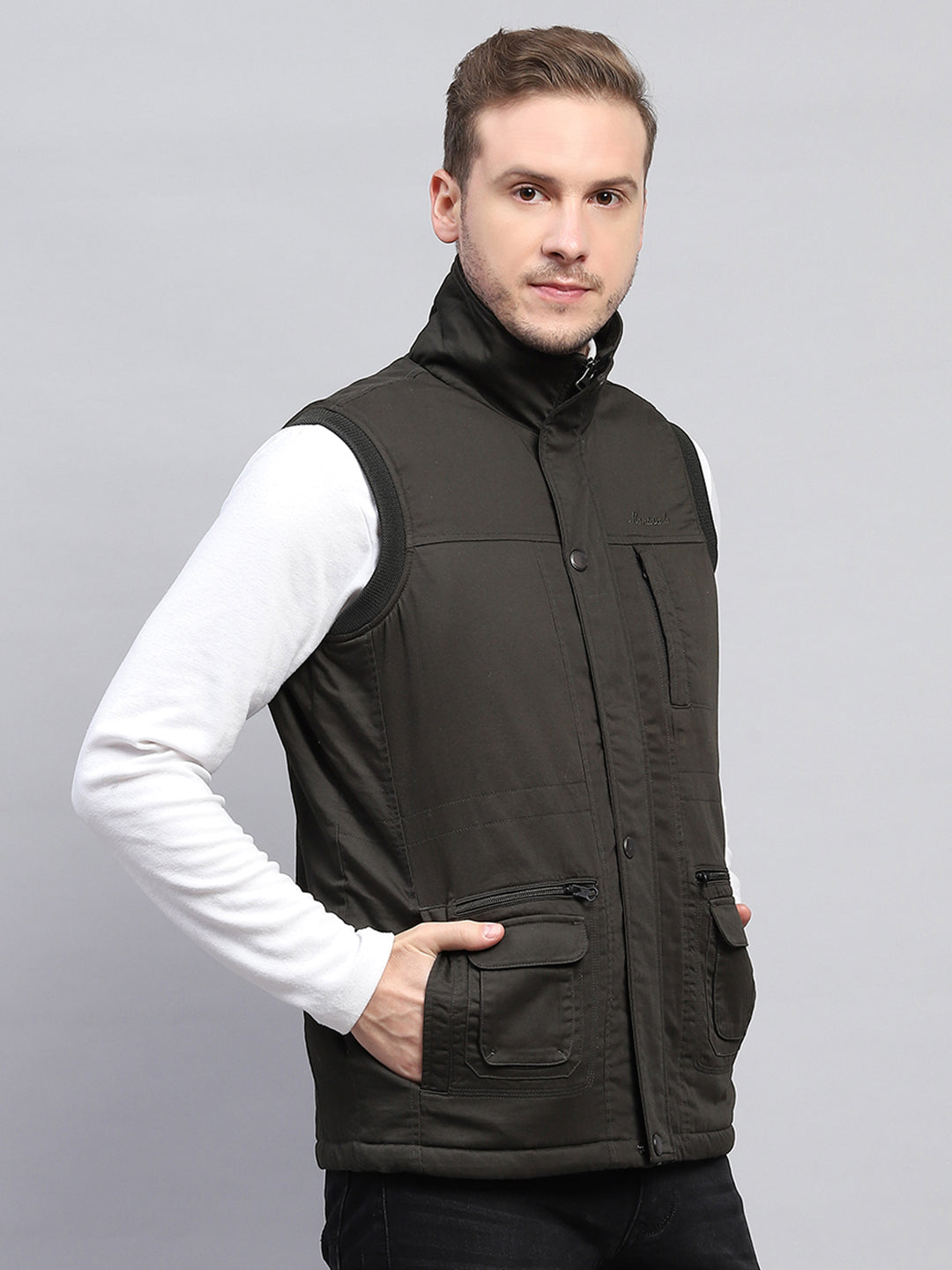 Men Olive Solid Collar Sleeveless Jacket