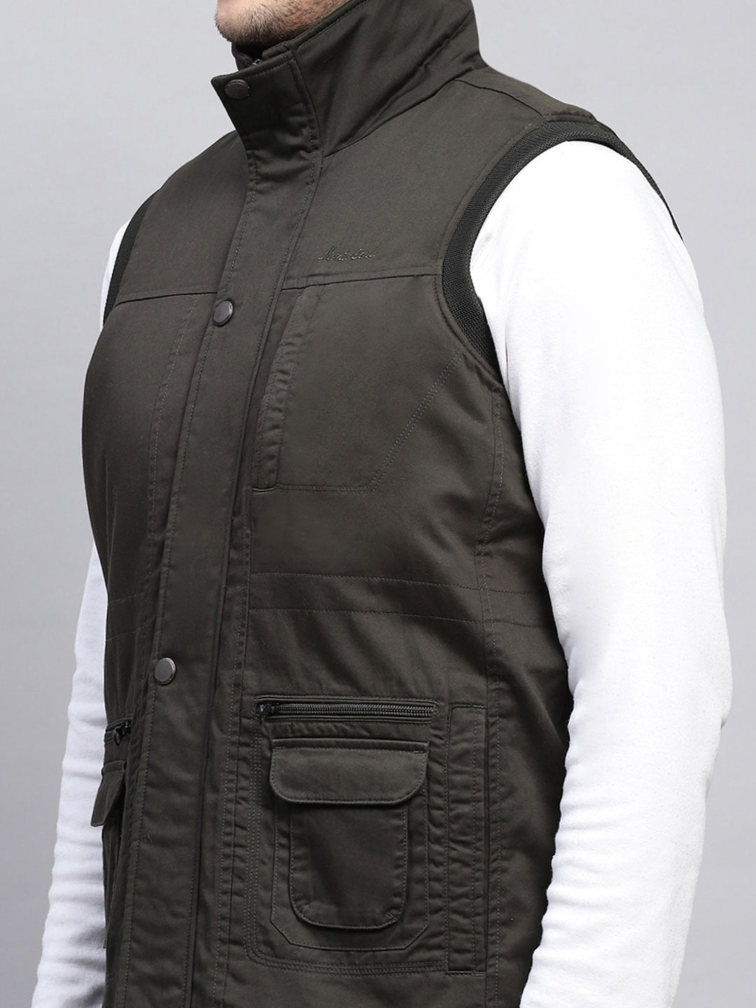 Men Olive Solid Collar Sleeveless Jacket