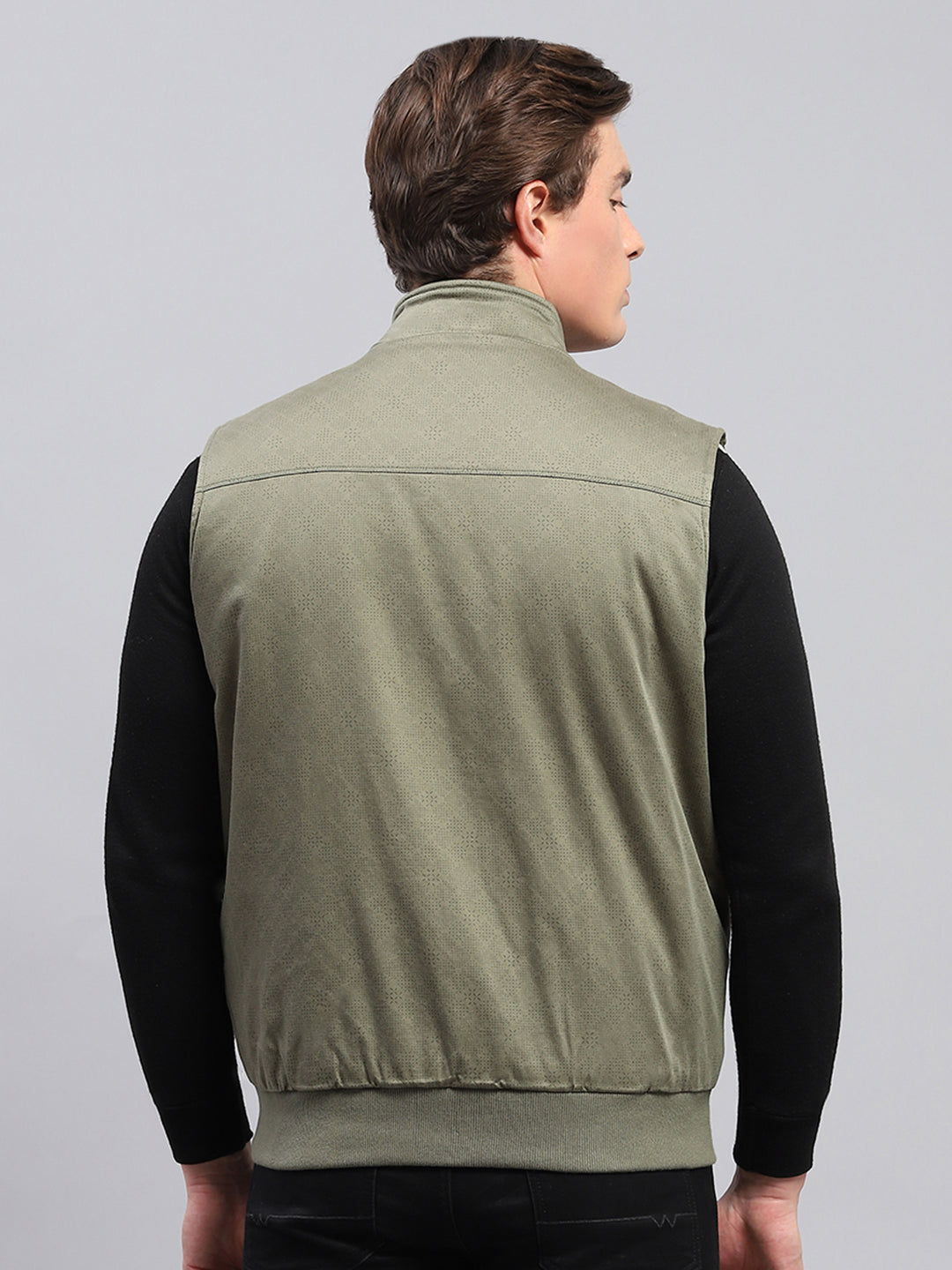 Men Olive Solid Mock Neck Sleeveless Jacket