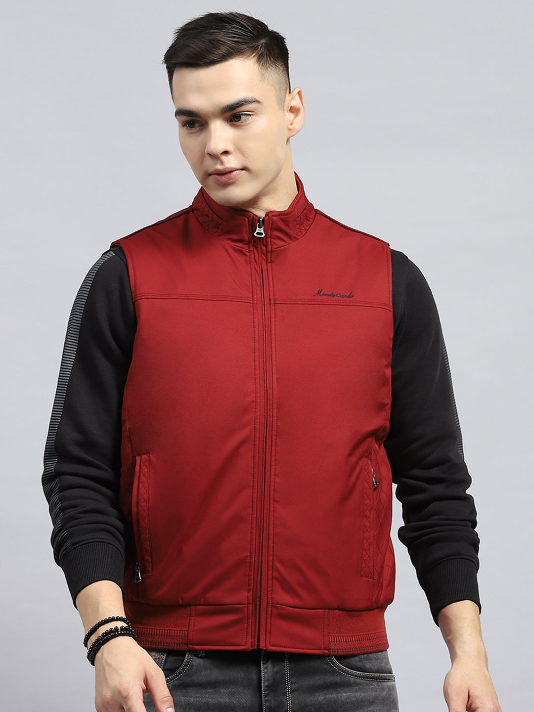 Men Maroon Solid Mock Neck Sleeveless Jacket